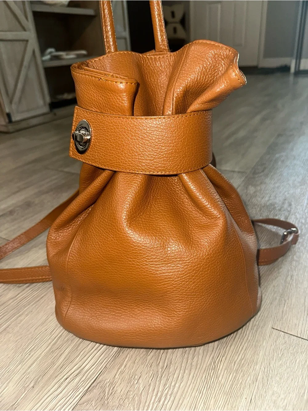 Mia Tomazzi Sirietto Italian Genuine Tan Brown Leather Backpack Purse